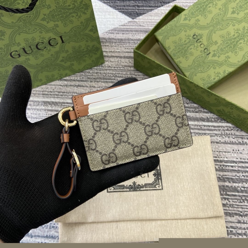 G*u*i wallets & purse